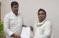 मध्यप्रदेश उप चुनावः कांग्रेस विधायक नारायण पटेल ने दिया इस्तीफा, दो विधायक पहले ही इस्तीफा दे भाजपा में हो चुके हैं शामिल