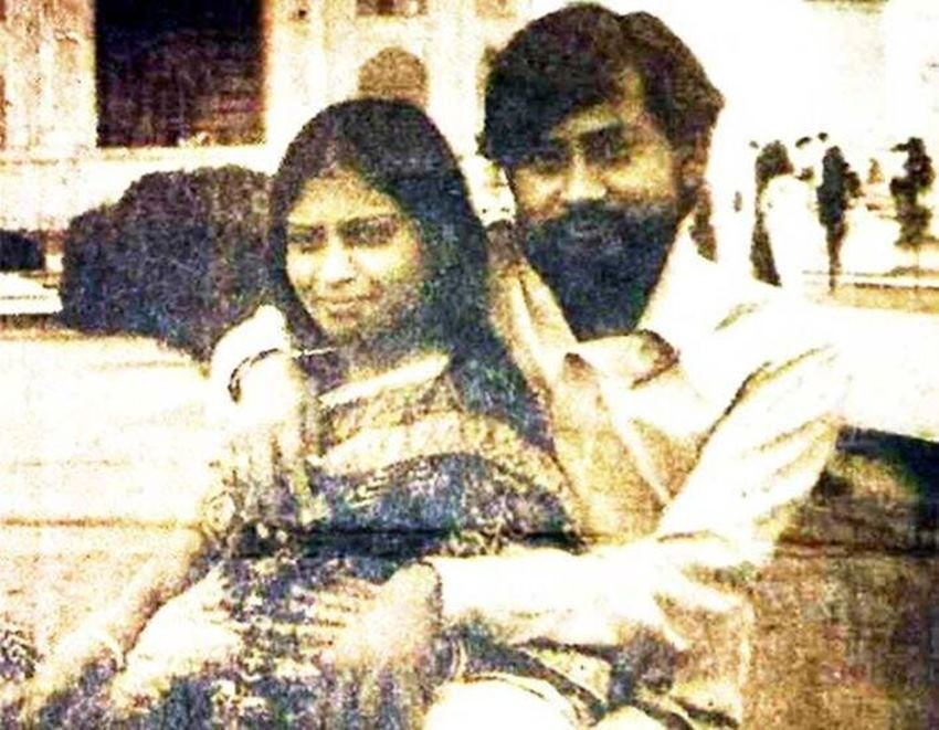 बिहार के सीएम नीतीश कुमार की शादी मंजू कुमारी सिन्हा से हुई थी। नीतीश कुमार के सुसर का नाम स्व. कृष्णा नंद सिन्हा है। वह पटना में ही हाई स्कूल के शिक्षक हुआ करते थे। कृष्णा नंद सिन्हा की एक विद्वान शिक्षक के रूप में प्रतिष्ठा थी। 