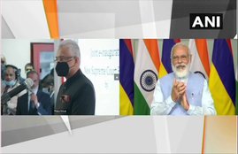 PM Narendra Modi and Pravind Jugnauth