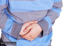 Pregnancy के दौरान महिलाएं हो सकती हैं हर्निया की शिकार, जानें कैसे रखें खुद को सुरक्षित