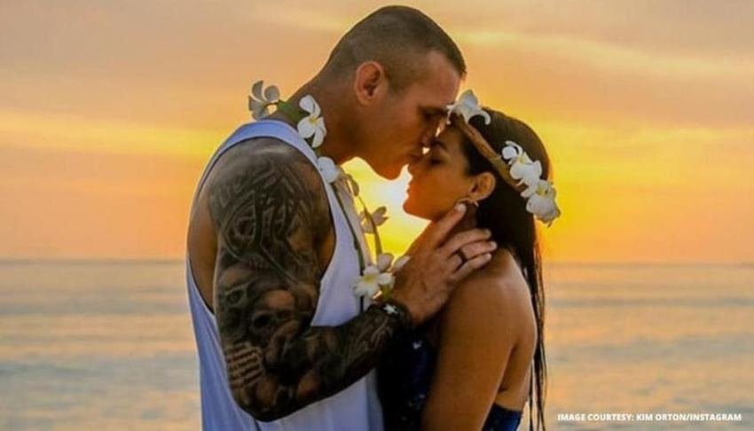 बता दें रैंडी ऑर्टन ने किम के साथ साल 2015 में लास वेगास में शादी की थी। इन दोनों के कुल 5 बच्चे हैं।