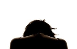 यूपी: रेप पीड़िता दलित लड़की ने की आत्महत्या, आरोपी के परिवार वालों पर प्रताड़ित करने का लगाया आरोप