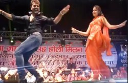 ThrowBack: जब खेसारी लाल यादव के साथ सपना चौधरी ने जमाई महफिल, भोजपुरी गानों पर जमकर नाचीं डांसिग क्वीन