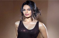 Kumkum Bhagya: शिखा सिंह ने तोड़ी चुप्पी, बोलीं-‘मैंने शो नही छोड़ा, जल्द करूंगी वापसी’