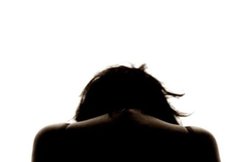 मध्य प्रदेश: नाबालिग लड़की के साथ सब-इंस्पेक्टर होटल में रंगेहाथ धराया, झूठे केस में फंसाने की धमकी देकर 10 महीने से कर रहा था यौन शोषण