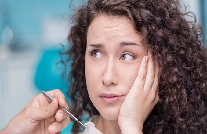 Teethcare: दांतों को रखना है कीटाणुओं से दूर तो इन फूड आइटम्स को करें डाइट में शामिल