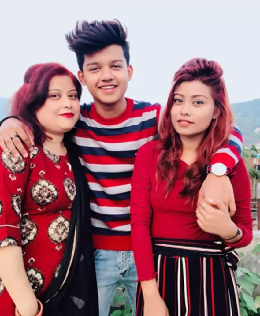 सोशल मीडिया स्टार बन चुके रियाज अली हमेशा से इतने संपन्न नहीं थे। टिकटॉक पर अपने वीडियोज से रियाज अली ने लाखों लोगों का दिल जीता।