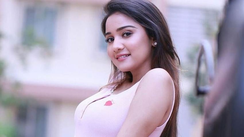 'अलादीन: नाम तो सुना होगा' में यास्मीन के किरदार में अब अवनीत कौर की जगह आशी सिंह नजर आएंगी।