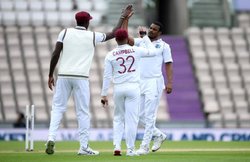 दूसरे दिन खराब रोशनी ने डाला खलल, 59.2 ओवरों का ही हो पाया खेल