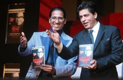 IIPM के ब्रांड एंबेसडर थे शाहरूख खान, निदेशक अरिंदम चौधरी पर 420 का केस भी है दर्ज; पहले भी हुए गिरफ्तार