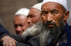 चीन में उइगर मुसलमानों का हो रहा नरसंहार, जबरन नसबंदी; अब तक दस लाख लिए जा चुके हिरासत में