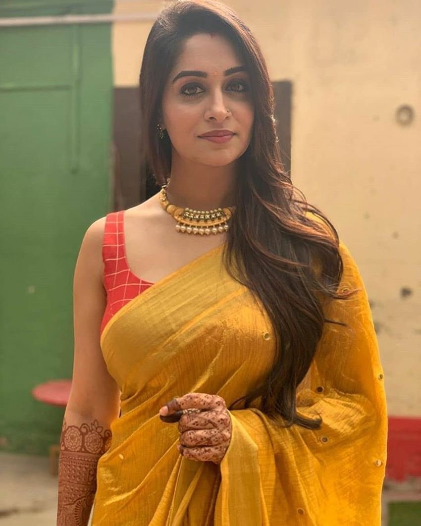 दोनों के तलाक के बाद ऐसा कहा गया कि दीपिका और शोएब के बीच 'ससुराल सिमर का' के सेट पर बढ़ी नजदीकी ने उनकी शादी तोड़ी।हालांकि दीपिका ने खुद बताया था कि पहली शादी में वह कितनी परेशान थीं।