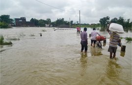 Floods, Floods in UP, Uttar Pradesh, 14 Districts, Water