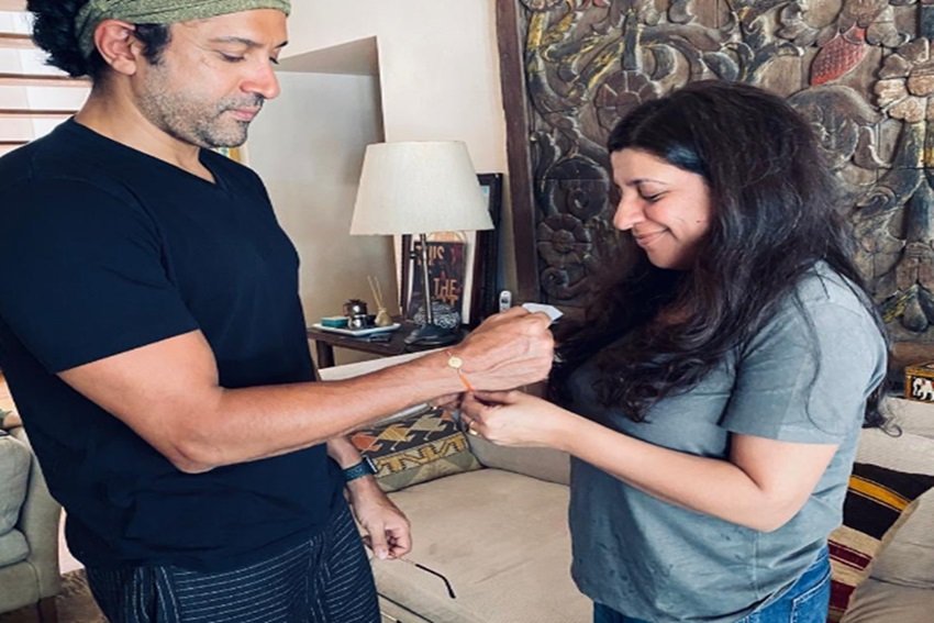 जावेद अख़्तर ने शेयर की फ़रहान-ज़ोया की राखी बांधते तस्वीर