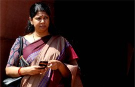 Hindi Imposition, Kanimozhi, Hindi, English, Tamil
