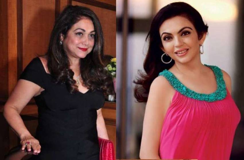 अंबानी परिवार की बहू बनने के बाद नीता और टीना में काफी बदलाव देखने को मिला। टीना मुनीम ने शादी के बाद फिल्मी दुनिया छोड़ दी। और ग्लैमर वर्ल्ड से दूर रहने लगी। अब वह बहुत कम लाइमलाइट में रहती हैं। वहीं नीता अंबानी शादी के बाद खूब चर्चा में रहने लगीं। वह अकसर फिल्मी सितारों के साथ भी नजर आती रहती हैं।