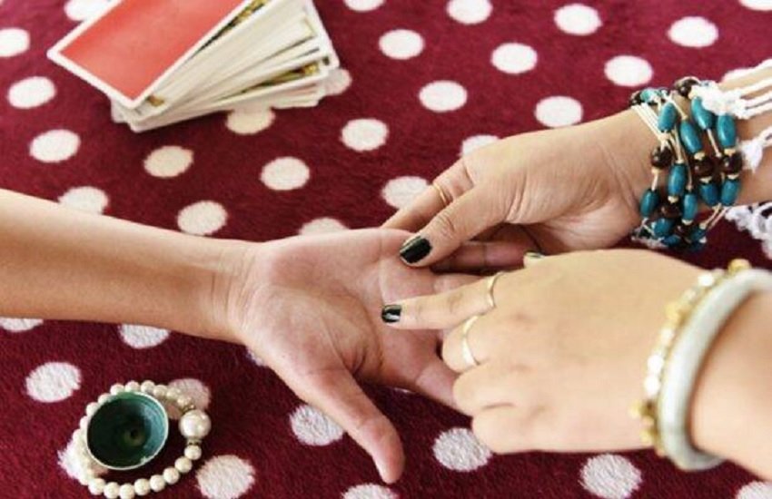 Palmistry, Palmistry tips
