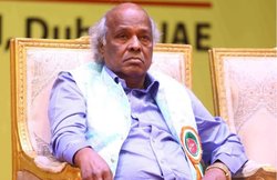 कभी साइन बोर्ड पेंटर थे राहत इंदौरी, हालात से लड़ पाया शायरी में मुकाम; अब रुखसत पर गम में डूबे फैंस