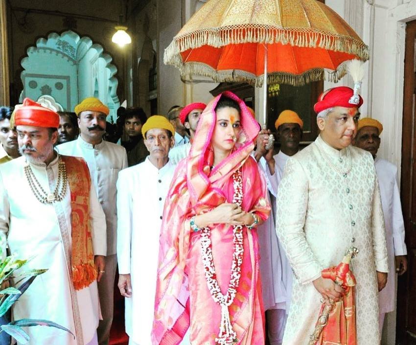 महारानी अपनी बेबाक पर्सनालिटी के लिए भी फेमस हैं। मिलिनेयर एशिया मैगज़ीन ने महारानी को “द मॉडर्न महारानी” के रूप में फीचर किया था।