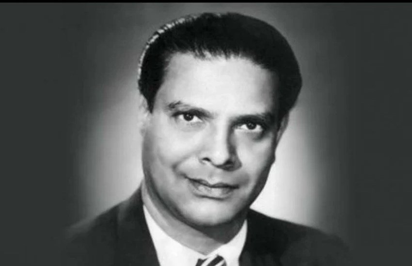 शकील का जन्म उत्तर प्रदेश के बदायूं जिले में तीन अगस्त, 1916 को हुआ।