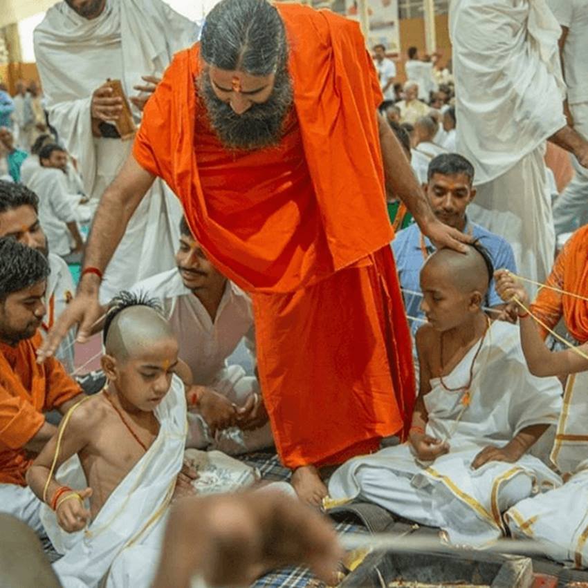 गांव के ही सरकारी स्कूल में पढ़ने के दौरान वे घर से भाग गए और हरियाणा के खानपुर में एक गुरुकुल में दाखिला ले लिया। गुरुकुल में वेद, वेदांत और दर्शन शास्त्र का गहन अध्ययन करने के बाद रामकृष्ण यादव बाबा रामदेव बनकर दुनिया के सामने आए। आज पूरी दुनिया में वह इसी नाम से मशहूर हैं।