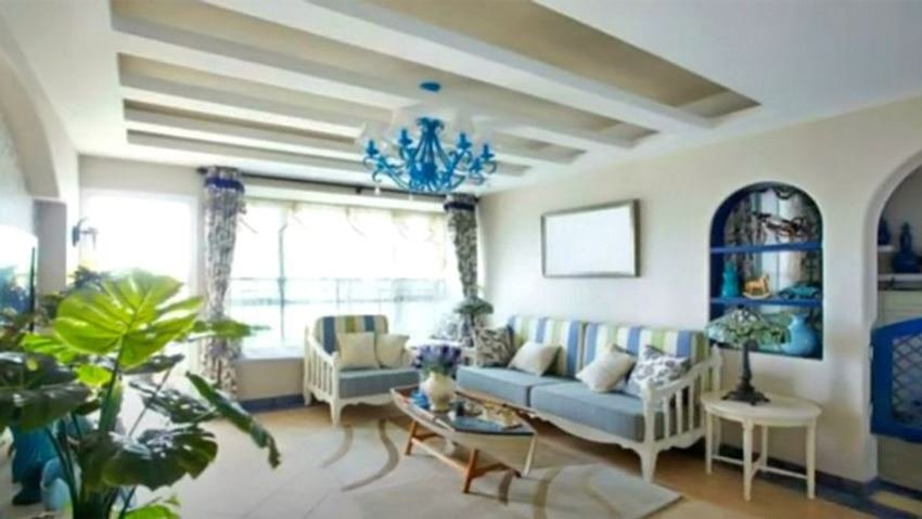 विद्या के घर के अंदर इटालियन स्टाइल में साज सजावट की गई है।