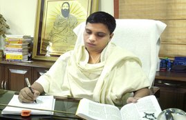 acharya balkrishna