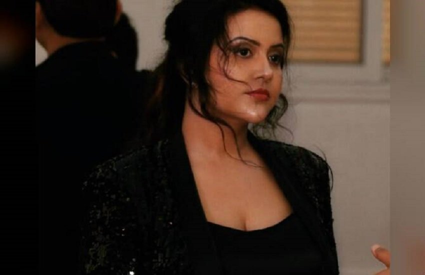 devendra fadnavis, maharashtra government, sushant singh rajput, sushant suicide case, amrita fadnavis, twitter troll, jansatta