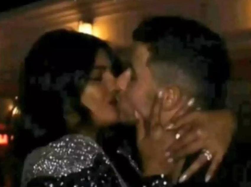 प्रियंका चोपड़ा और निक जोनस।