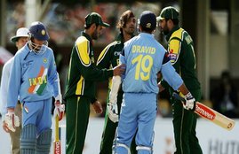 Rahul Dravid, shoaib akhtar, cricket fight, champions trophy