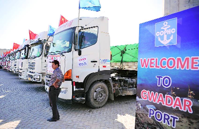 पाकिस्तान चीन की चाल में धीरे-धीरे फंसता चला जा रहा है।