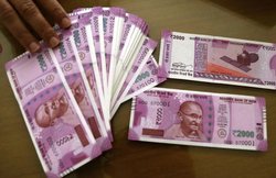 फर्जी कंपनियां बना हवाला कारोबार चला रहे चीनी, ताबड़तोड़ छापे, बैंक कर्मचारी भी शामिल