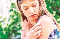 बरसात में जरूरी एहतियातः नमी, उमस और त्वचा संबंधी रोग