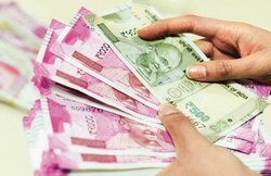 कॉन्ट्रैक्ट पर नौकरी करना अब होगा ज्यादा फायदेमंद, नए लेबर कोड में किया गया ये इंतजाम