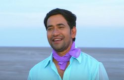 जब करिश्मा कपूर की वजह से निरहुआ को मिली थी सजा, जानिए मजेदार क़िस्सा