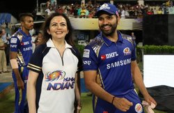 नीता अंबानी: मुकेश से शादी होने तक टीचर थीं, 44 की उम्र में क्रिकेट से बदली दुनिया