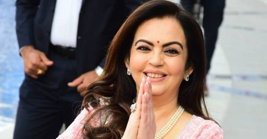 नीता अंबानी ने ये बातें बीबीसी के लिए पत्रकार करण थापर को दिए गए एक इंटरव्यू में बताई थीं।