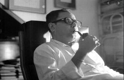 प्रणब मुखर्जी: डॉक्‍टरों ने मना किया तो बगैर निकोटिन के पीते थे पाइप, इंदिरा ने सरे आम मारा था ताना