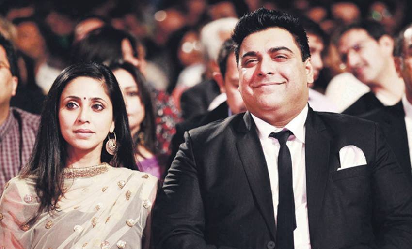 टीवी व बॉलीवुड की एक बेहतरीन कलाकार गौतमी ने भी दूसरी शादी की है। पहली शादी गौतमी ने जाने-माने फोटोग्राफर मधुर श्रॉफ से की थी, जो ज्यादा दिन नहीं चली। ‘घर एक मंदिर’ के सैट पर वो टीवी के मशहूर कलाकार राम कपूर से मिलीं और प्यार बढ़ता चला गया। दोनों ने 2003 में शादी की। उनके 2 बच्चे भी हैं सिया और अक्स।