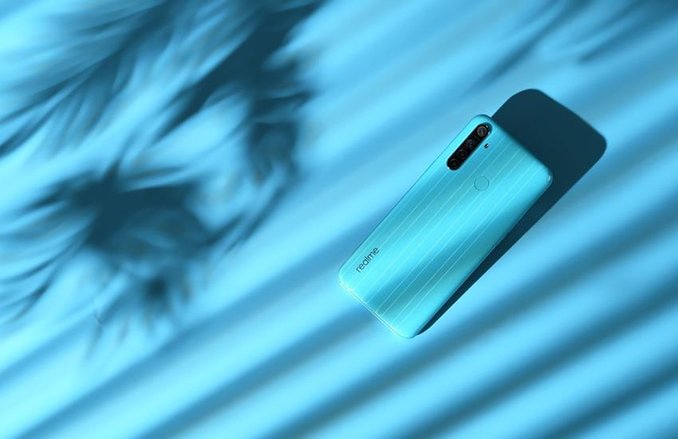 Realme Narzo 10 को आज खरीदने का मौका, ये हैं फोन के बेस्ट फीचर्स, जानें कीमत