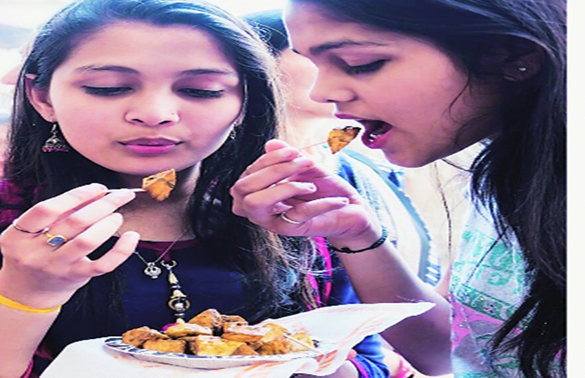 अच्छे स्वास्थ्य के लिए खानपान का सही और उचित संतुलन जरूरी है।