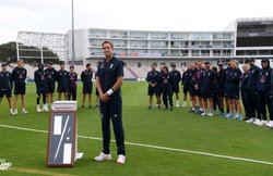 Eng vs Pak: तीसरे टेस्ट से पहले स्टुअर्ट ब्रॉड को मिला चांदी का स्टम्प, खास उपलब्धि के लिए ईसीबी ने किया है सम्मानित