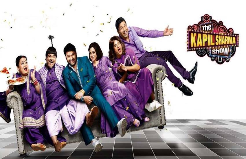 The Kapil Sharma Show टीवी का बेहद पॉपुलर शो है। इश शो को कपिल शर्मा अपने मस्ती भरे अंदाज में होस्ट करते हैं। शो में कपिल के अलावा कॉमेडी की दुनिया के काफी चर्चित नाम भी शामिल हैं। वहीं शो में अर्चना पूरन सिंह (Archana Puran Singh) भी शामिल हैं। अर्चना पूरन सिंह को सिद्धू (Navjot Singh Sidhu) के जाने के बाद शो का हिस्सा बनने का मौका मिला। आइए जानते हैं द कपिल शर्मा शो के कलाकारों को प्रति एपिसोड कितनी फीस मिलती है (Photos: Social Media):