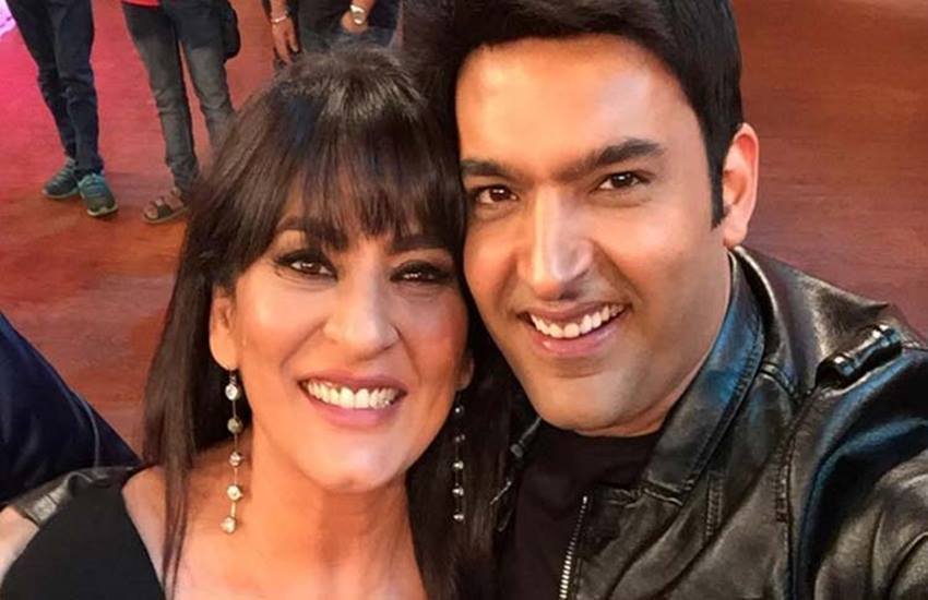 The Kapil Sharma Show टीवी का एक बेहद पॉपुलर शो है। इस कॉमेडी शो कपिल शर्मा होस्ट करते हैं। एक्ट्रेस अर्चना पूरन सिंह (Archana Puran Singh) शो में अपने ठहाकों के लिए फेमस हैं। कपिल शर्मा अकसर शो में अर्चना पूरन सिंह की चुटकी लेते भी दिखते हैं। संपत्ति के मामले में अर्चना कपिल से काफी ज्यादा रईस हैं। आइए जानते हैं द कपिल शर्मा शो के कलाकारों की कुल संपत्ति (Photos: Social Media):