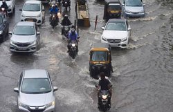 Weather Forecast:  मुंबई और कोंकण में बारिश की चेतावनी, जानिए अपने क्षेत्र के मौसम का हाल