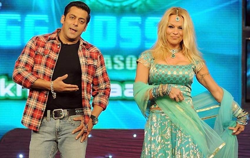 अमेरिकी एक्ट्रेस पॉमेल एंडरसन बिग बॉस 4 में कंटेस्टेंट थीं।