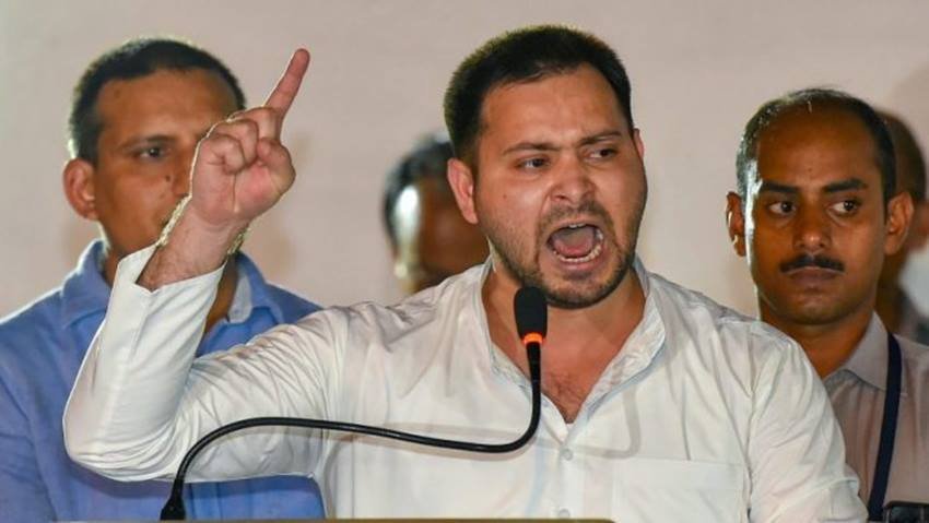 Tejashwi Yadav: लालू प्रसाद यादव की गैर हाजिरी में राष्ट्रीय जनता दल इस बार तेजस्वी के नेतृत्व में चुनाव लड़ रही है। लालू के छोटे बेटे तेजस्वी पर बड़ी जिम्मेदारी है। 