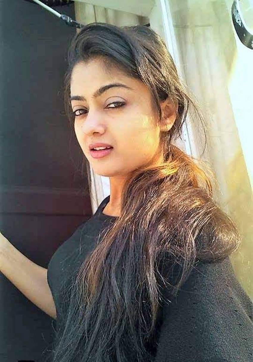 Rashmi Gupta: रश्मि गुप्ता भी से में काफी पॉपुलर हुईं। सोशल मीडिया में भी रश्मि की फैन फॉलोइंग काफी बढ़ गई है।