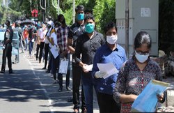 कोरोना के डर की वजह से 26% रजिस्टर्ड छात्रों की जेईई परीक्षा छूटी, अब NEET एग्जाम को लेकर भी स्टूडेंट्स में डर