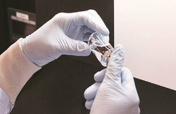 रूस ने कोरोना की दवा बेचने की मंजूरी दी, अगले सप्ताह से बाजार में होगी उपलब्ध